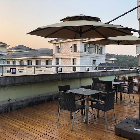 Weijing Express Hotel Changshu Buitenkant foto