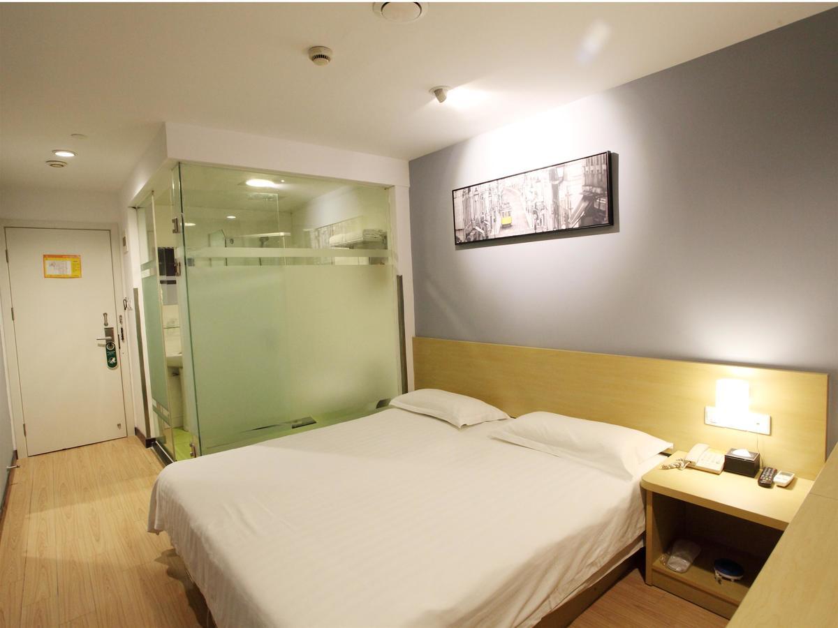 Weijing Express Hotel Changshu Buitenkant foto