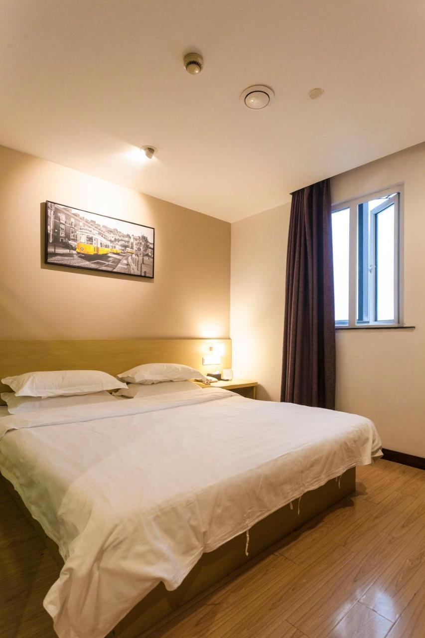 Weijing Express Hotel Changshu Buitenkant foto