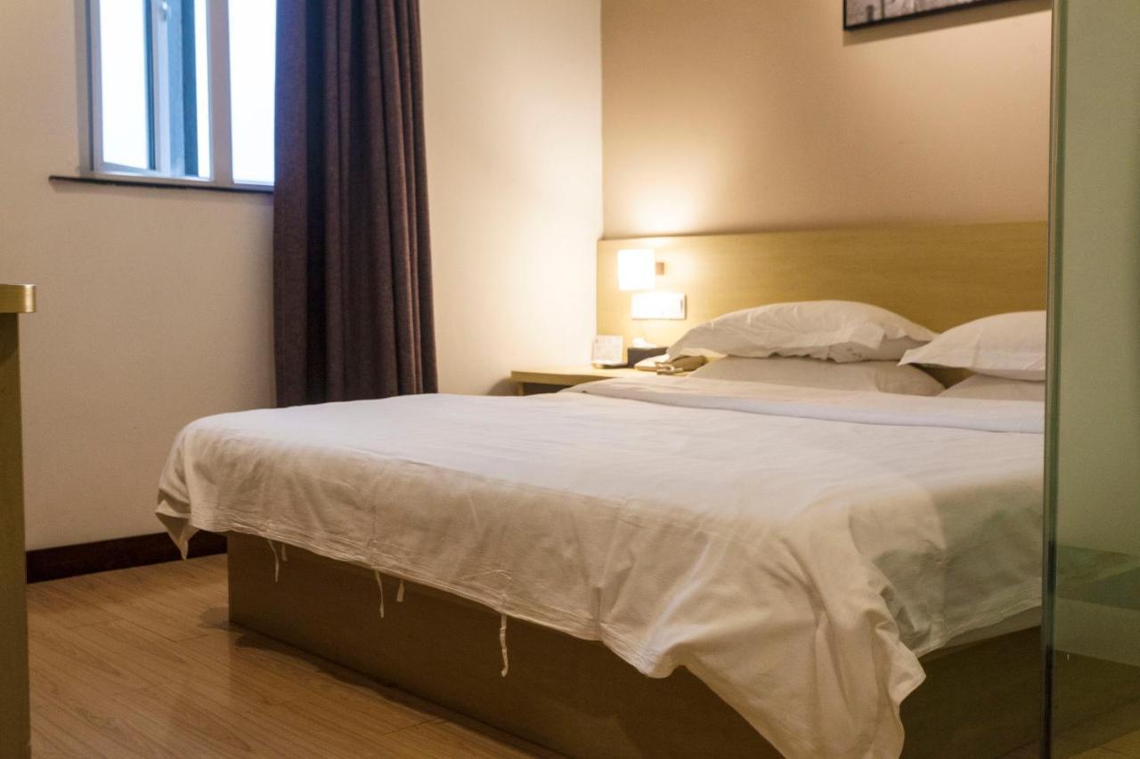 Weijing Express Hotel Changshu Buitenkant foto